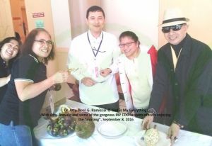 Dr. Atty. Noel G. Ramiscal with Atty. Arevalo and some of the gorgeous IBP lawyers and officers enjoying the marang fruit, September 8, 2016